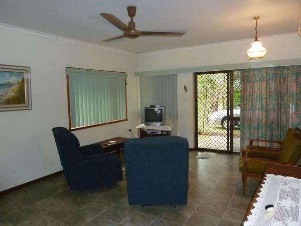 17 Duffy Street, Freshwater - Thumbnail 6