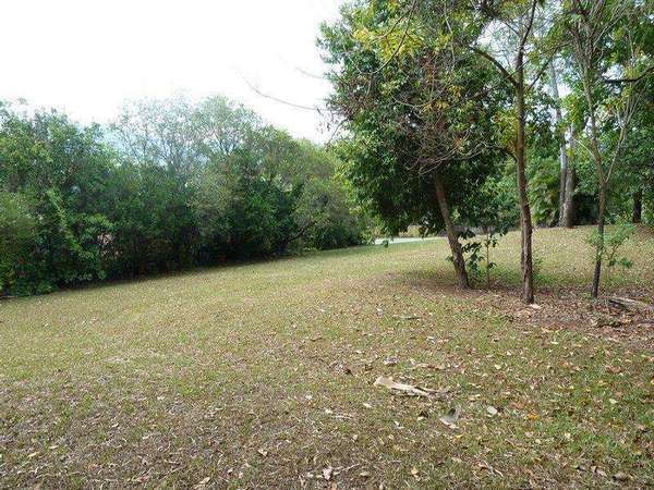 19 Duffy Street, Freshwater - Thumbnail 5