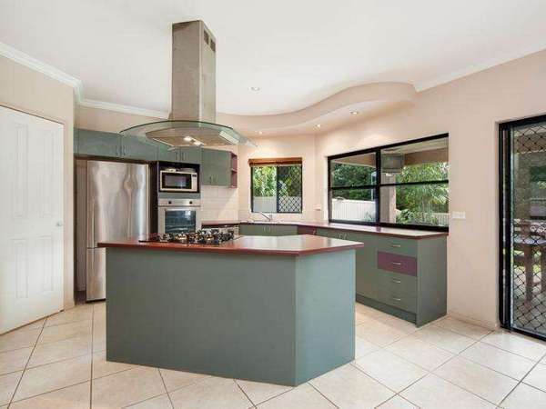 2 Finchley Close, Redlynch - Thumbnail 5
