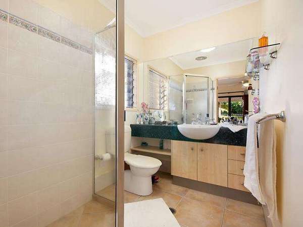 22 Playford Close, Brinsmead - Thumbnail 8
