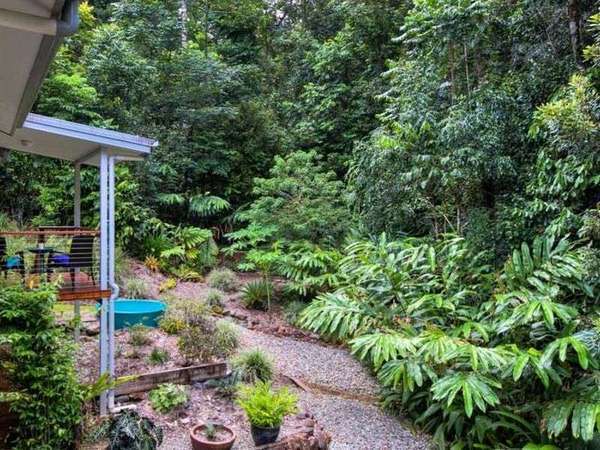 2 Leafy Close, Redlynch - Thumbnail 2