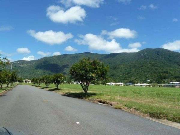 46 Perserverance Street, Redlynch - Thumbnail 2