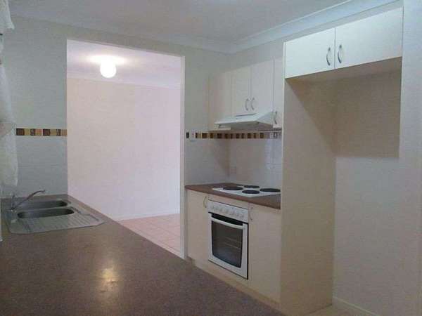 5 Tradewinds Close, Redlynch - Thumbnail 2