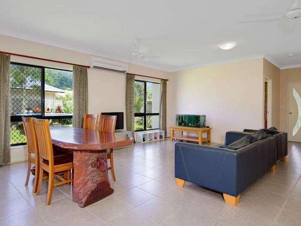 3 Bromell Close, Redlynch - Thumbnail 5