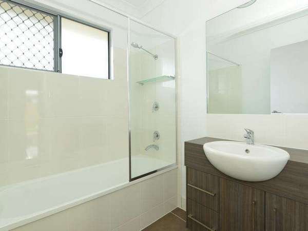 18 Perserverance Street, Redlynch - Thumbnail 8