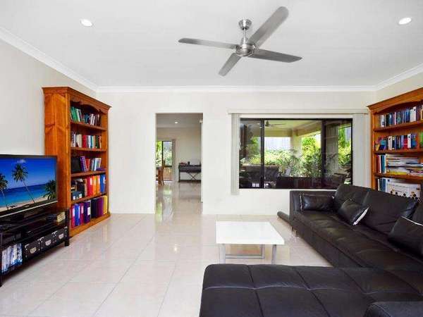 11 Huntley Cres, Redlynch - Thumbnail 7