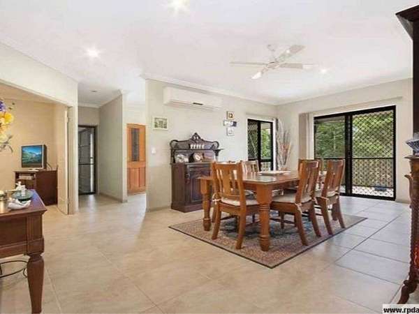 33 Jak Gee Street, Redlynch - Thumbnail 5