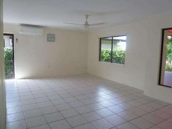 8 Stanton Rd, Smithfield - Thumbnail 3