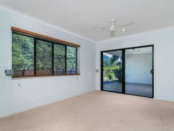 9 Ellie Banning, Redlynch - Thumbnail 6