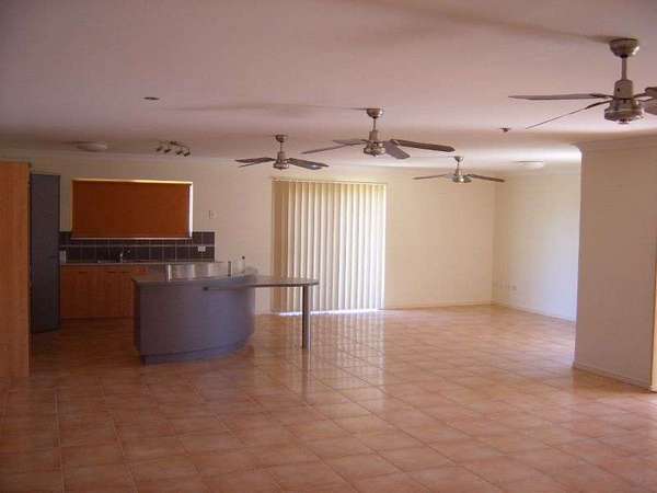 9 Eucalyptus Drive, Redlynch - Thumbnail 4