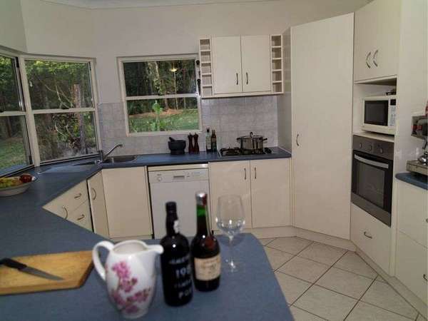 27 Fairley St, Redlynch - Thumbnail 5