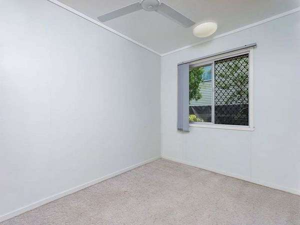 76 Clarke Street, Manunda - Thumbnail 8
