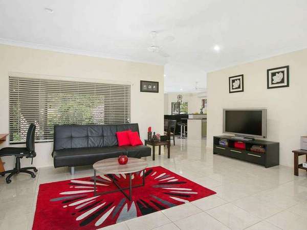 35 Larsen Rd, Redlynch - Thumbnail 3