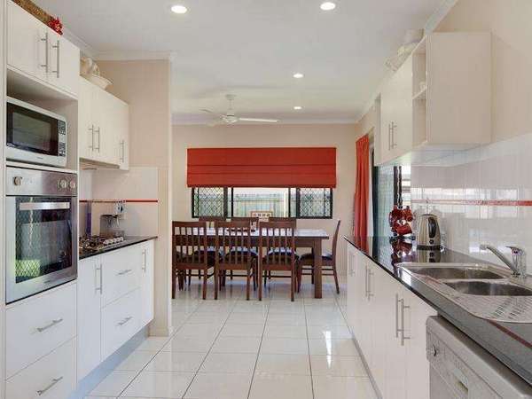 50 Tyrconnell Crescent, Redlynch - Thumbnail 4
