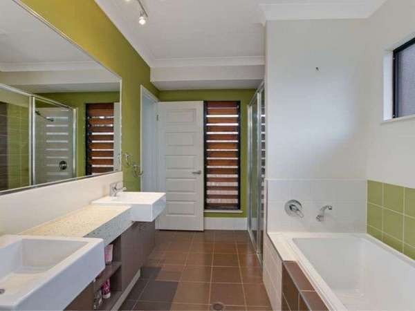 63 Norfolk Circuit, Redlynch - Thumbnail 2