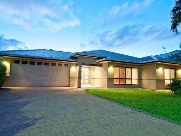 7 Finchley Close, Redlynch - Thumbnail 2