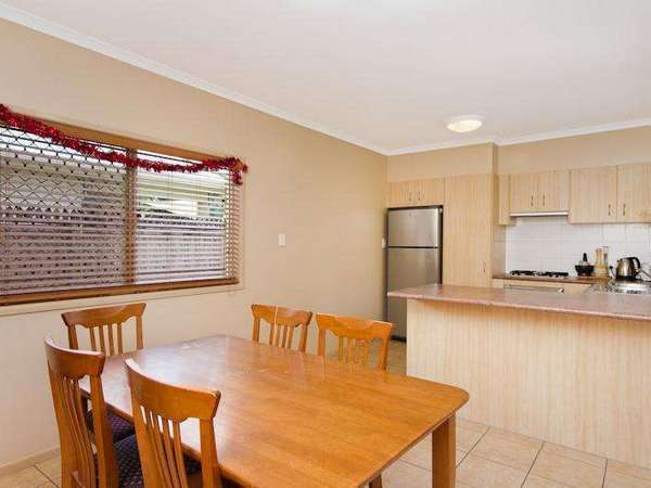 25 Sherwood Close, Brinsmead - Thumbnail 3