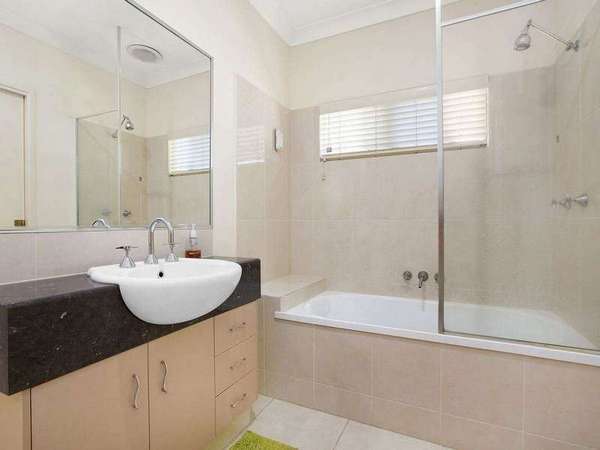 35 Larsen Rd, Redlynch - Thumbnail 7