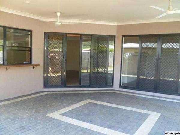 14 John Malcolm Street, Redlynch - Thumbnail 7