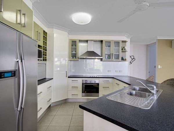 54 Xavier Herbert Drive, Redlynch - Thumbnail 4