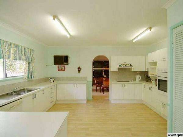 8 Strombus Ave, Trinity Beach - Thumbnail 2