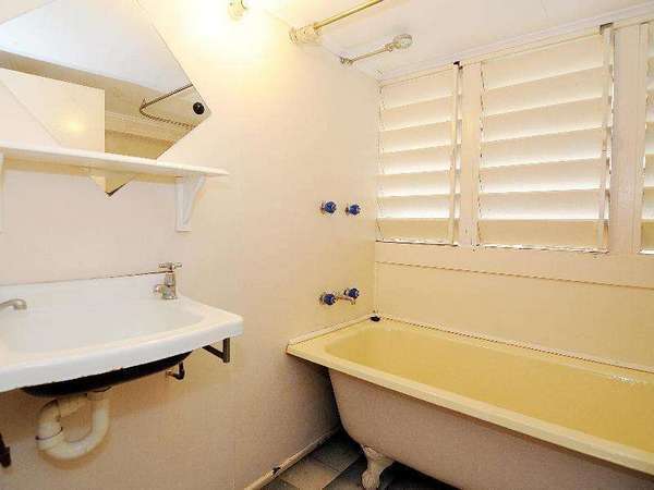 15 Grimshaw Street, Parramatta Park - Thumbnail 6