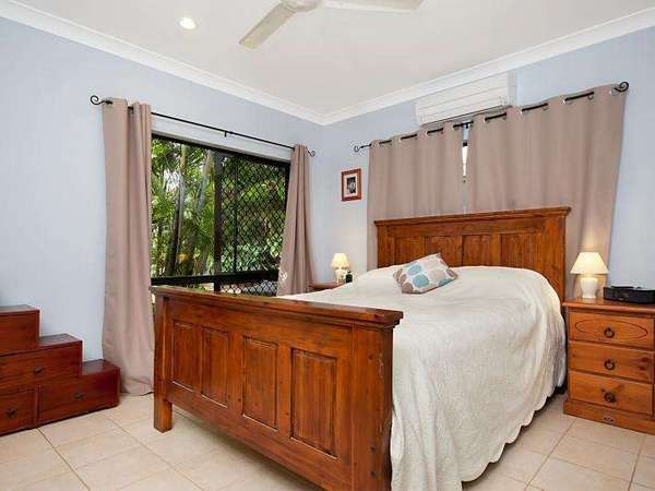 17 William Hickey Street, Redlynch - Thumbnail 5