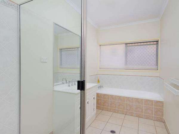 27 Wills Street, Brinsmead - Thumbnail 7