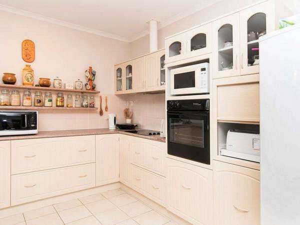 4 Callitris St, Redlynch - Thumbnail 6