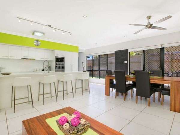 19 John Malcolm St, Redlynch - Thumbnail 5