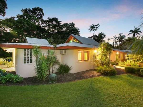 10 Morris St, Freshwater - Thumbnail 3