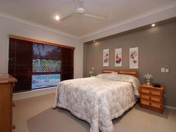 13 Finchley Close, Redlynch - Thumbnail 8
