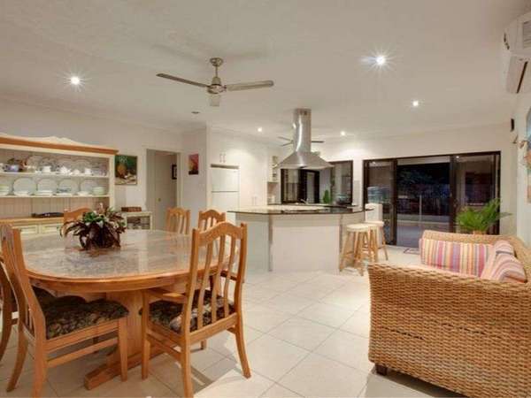 20 Tyrconnell Street, Redlynch - Thumbnail 3