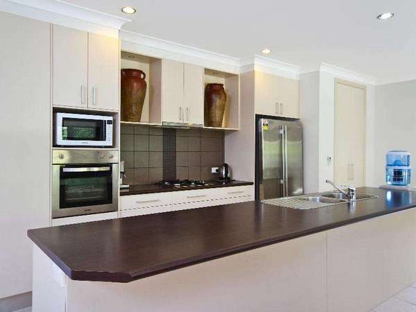 36 Huntley Crescent, Redlynch - Thumbnail 3