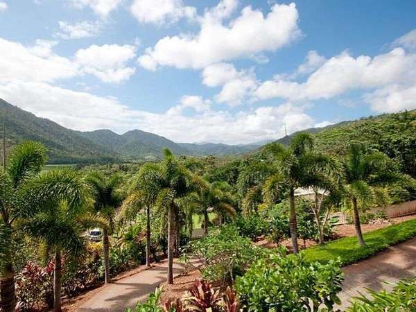 37 Chirio Drive, Redlynch - Thumbnail 2