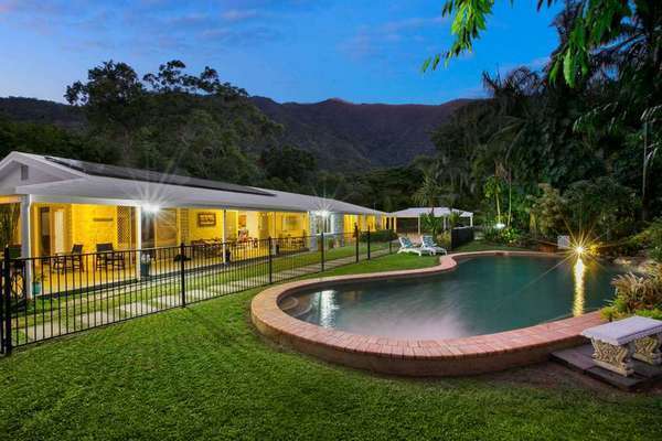 20-22 ROBB RD, Redlynch - Thumbnail 2