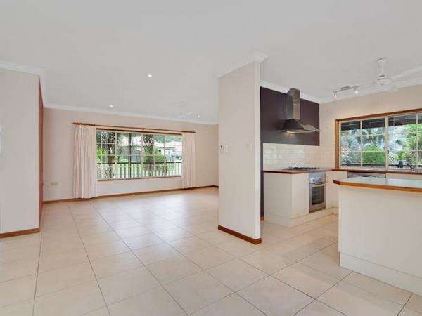15 Bayu Close, Redlynch - Thumbnail 4