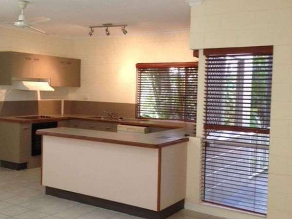 2/40-42 Old Smithfield Rd, Freshwater - Thumbnail 4