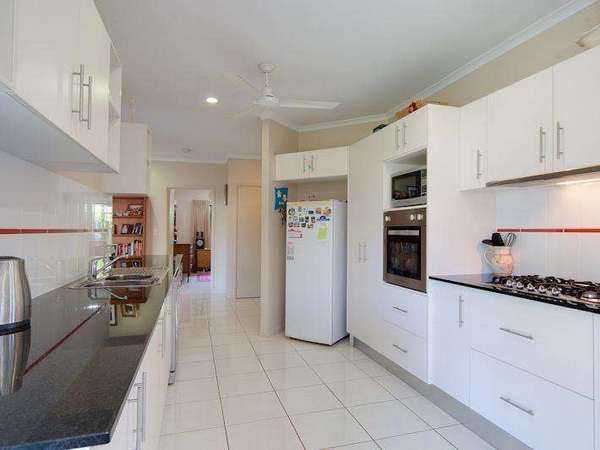 50 Tyrconnell Crescent, Redlynch - Thumbnail 5