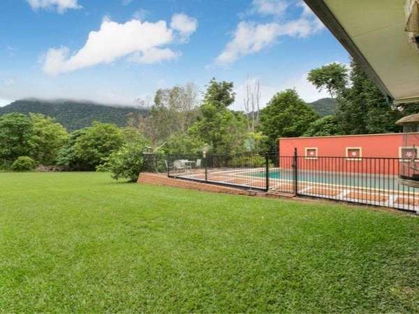 54 Runnymede Ave, Redlynch - Thumbnail 7