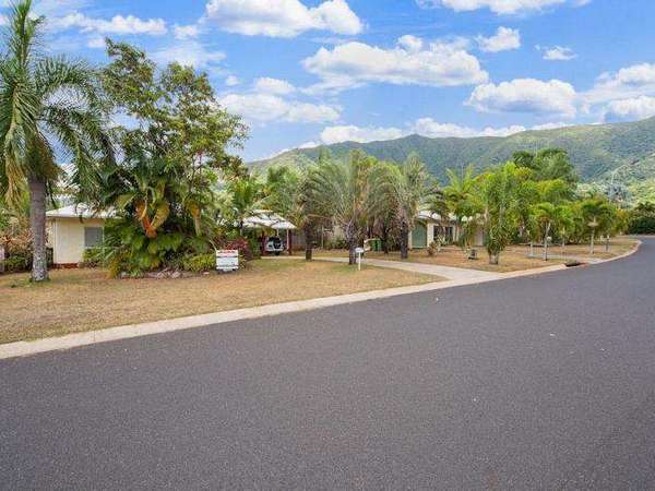 9 Damson Drive, Redlynch - Thumbnail 7