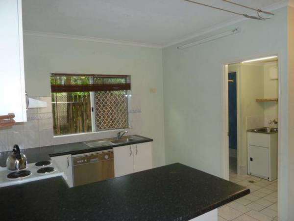 7/11-13 Short St, Redlynch - Thumbnail 6