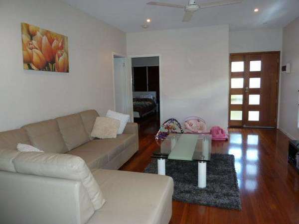 47 Huntley Crescent, Redlynch - Thumbnail 3