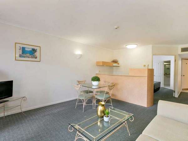 7/62 Abbott Street, Cairns City - Thumbnail 2