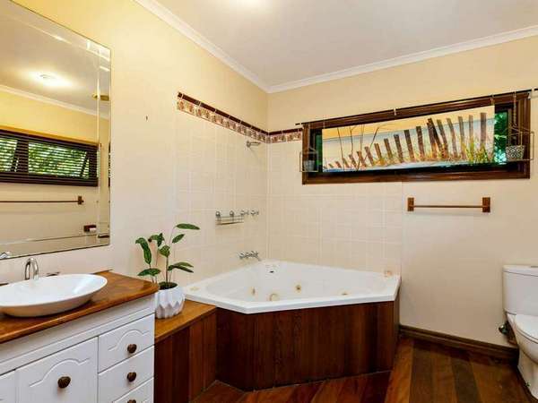 12 Licuala Close, Kamerunga - Thumbnail 5
