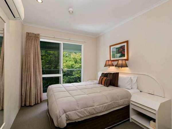 239/305-341 Coral Coast Drive, Palm Cove - Thumbnail 7