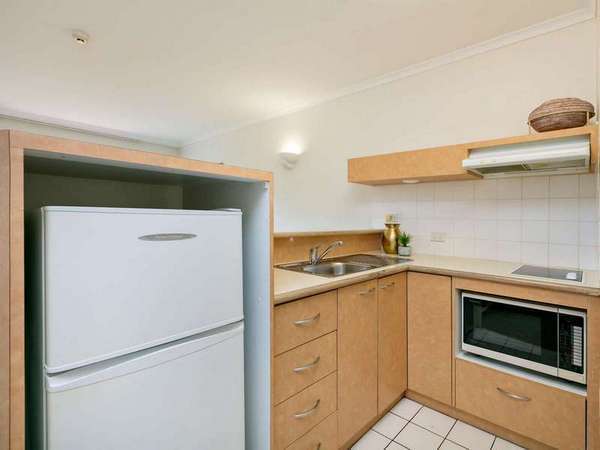7/62 Abbott Street, Cairns City - Thumbnail 3
