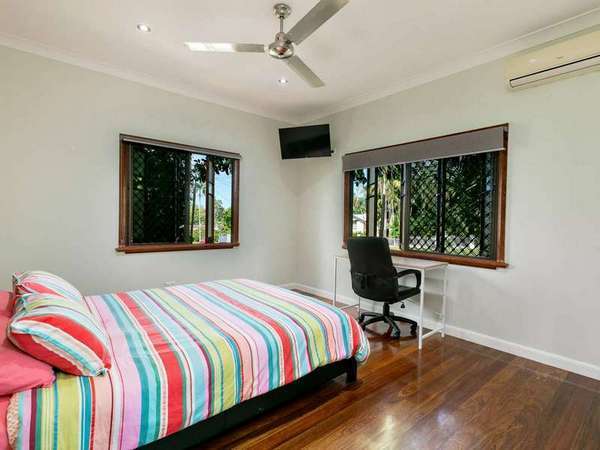 10 Dalgety Street, Stratford - Thumbnail 5