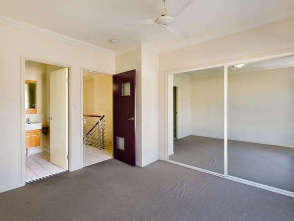 322/2-8 Rigg Street, Woree - Thumbnail 5