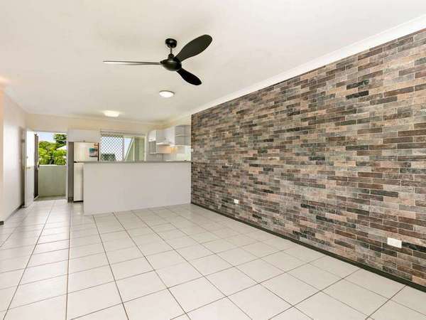 12/21-25 Givens Street, Westcourt - Thumbnail 3
